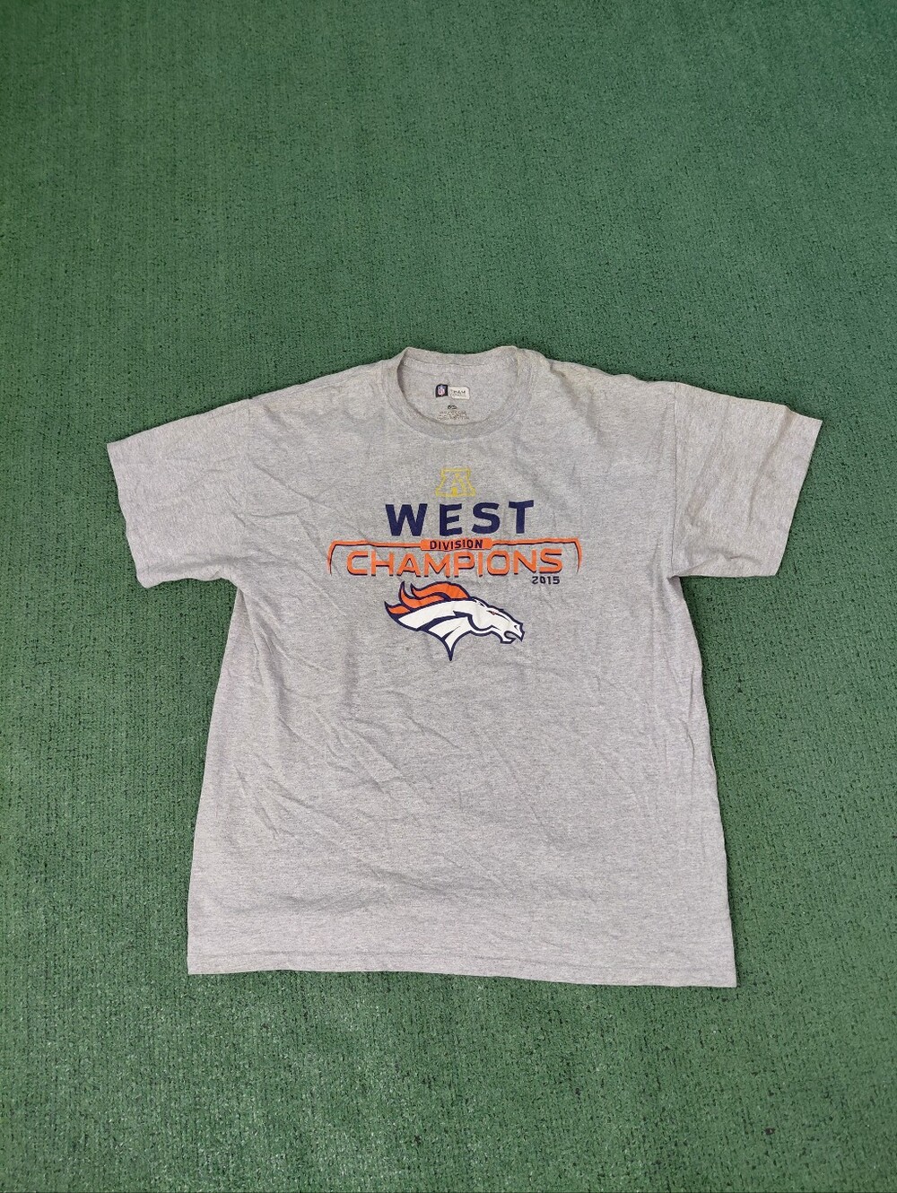 NFL Team Apparel Denver Broncos AFC West Division Champions 2015 Football Gray T